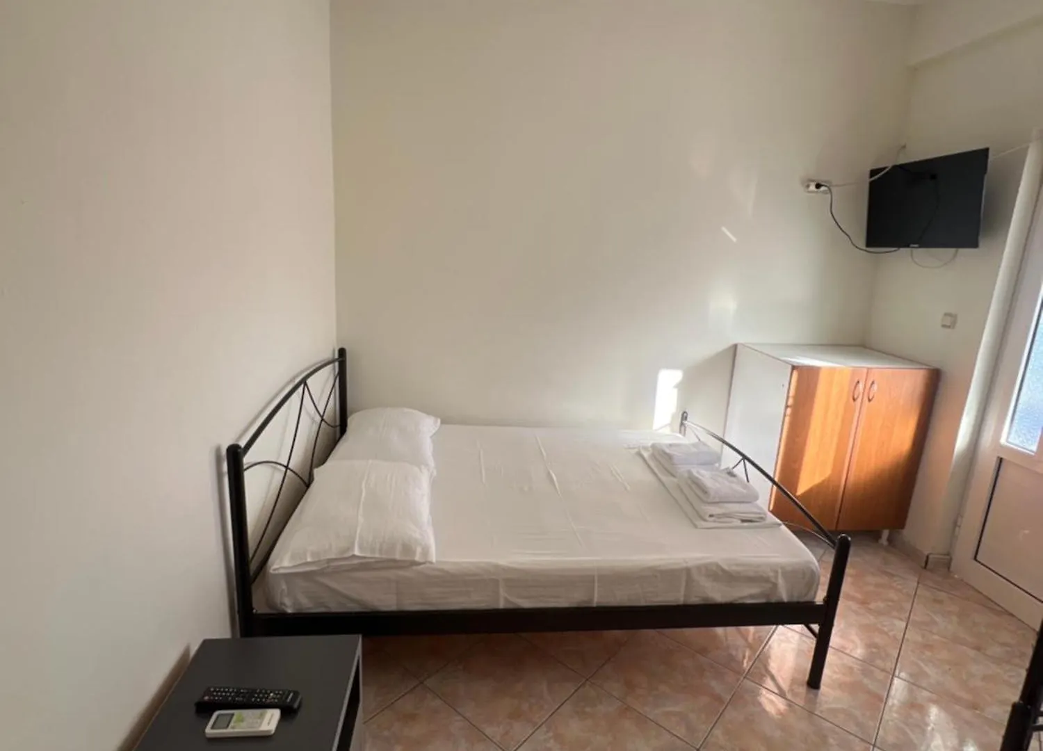 Homestay Dhoma Plazhi Husi Apartment Borsh